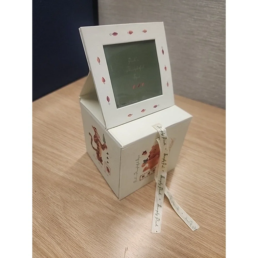 Disney WINNIE the POOH‎ Picture Photo Frame/Cube Keepsake Box W/Ribbon Closure